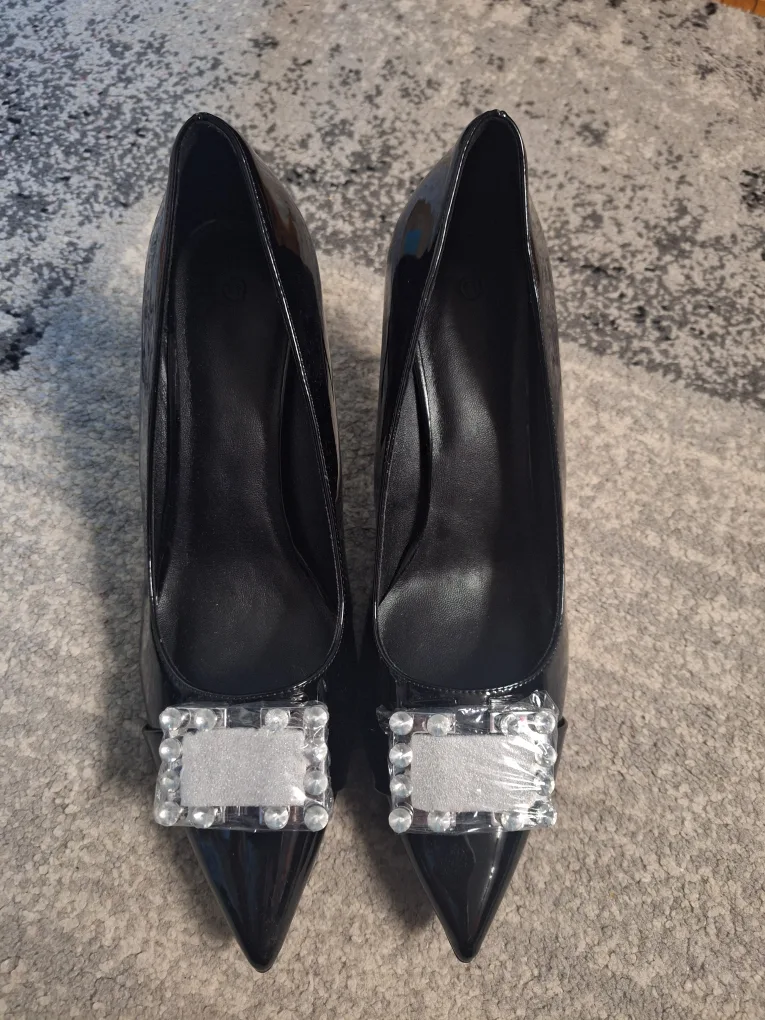 Black Heels - Size 11( brand new) thumbnail