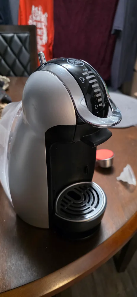 Nescafé Dolce Gusto Coffee Machine thumbnail