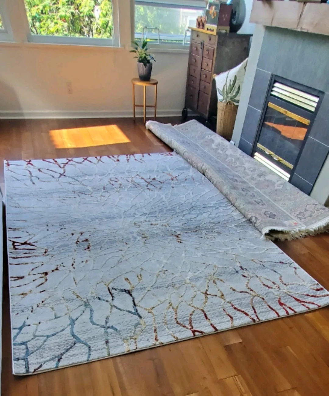Koshani Modern Area Rug - Abstract Pattern thumbnail