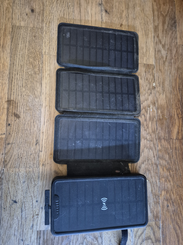 Solar Power Bank Charger - photo 2