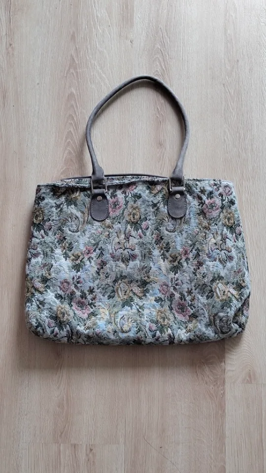 Vintage Floral Tapestry Shoulder Bag🇨🇦🧡 thumbnail