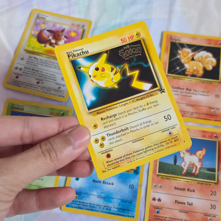 Vintage Pokémon Cards (1999 Base Set) thumbnail