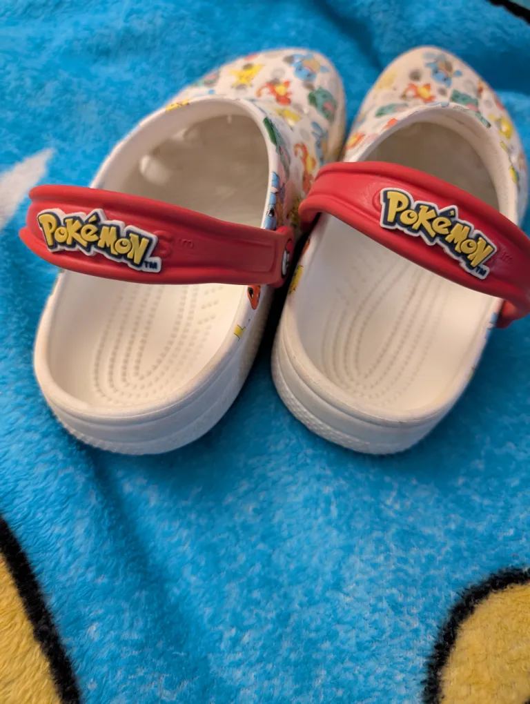 Crocs Pokemon Kids Size 3 image indicator(2)