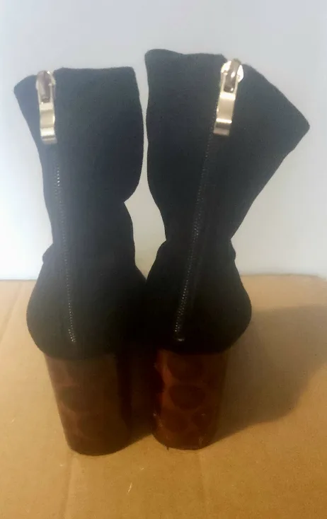 Truffle Collection Black Ankle Boots - Size 6 thumbnail