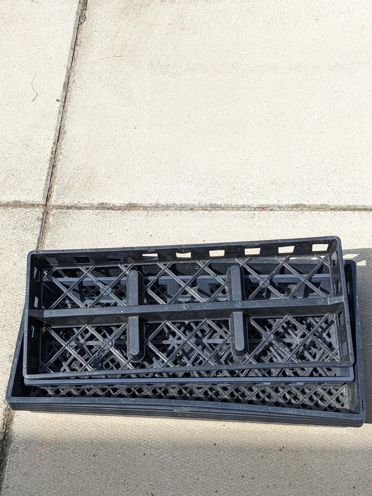 Black Plastic Plant Trays thumbnail