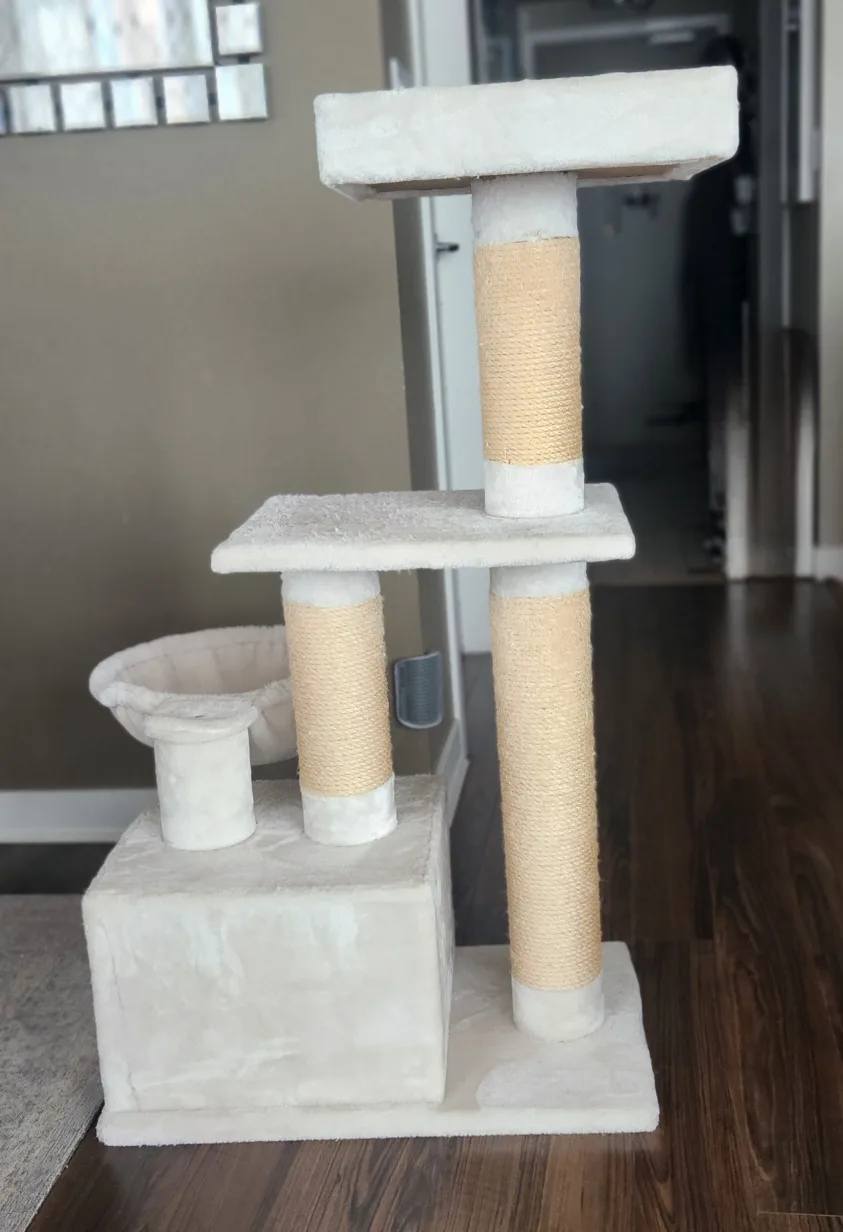 XL Cat Tree with Scratching Posts & Beds image indicator(2)