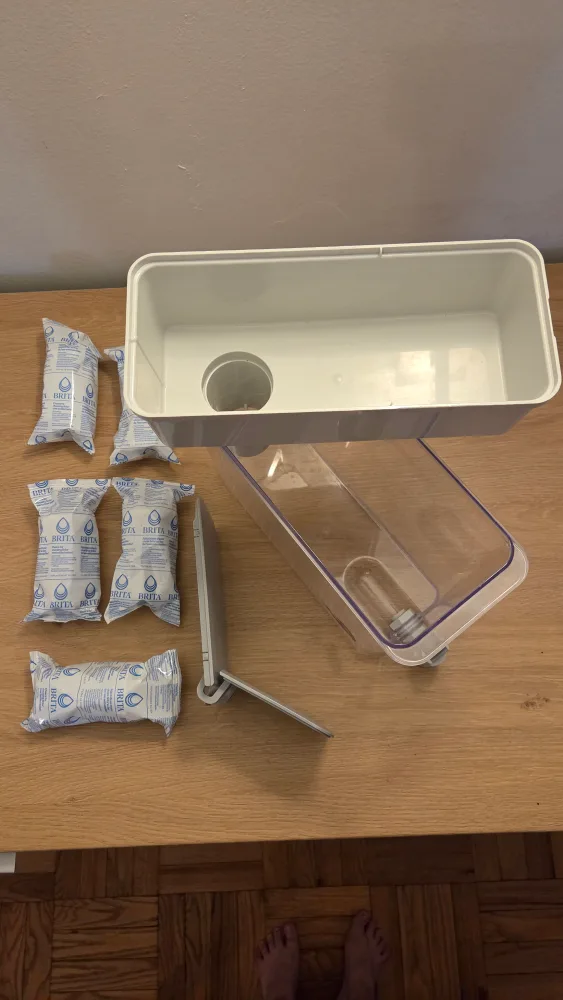 Brita Water Filter Dispenser with 5 Filters image indicator(4)