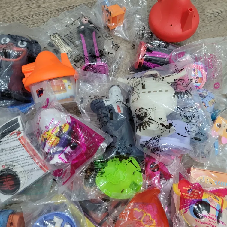 37pcs Lot McDonald's Toy image indicator(3)