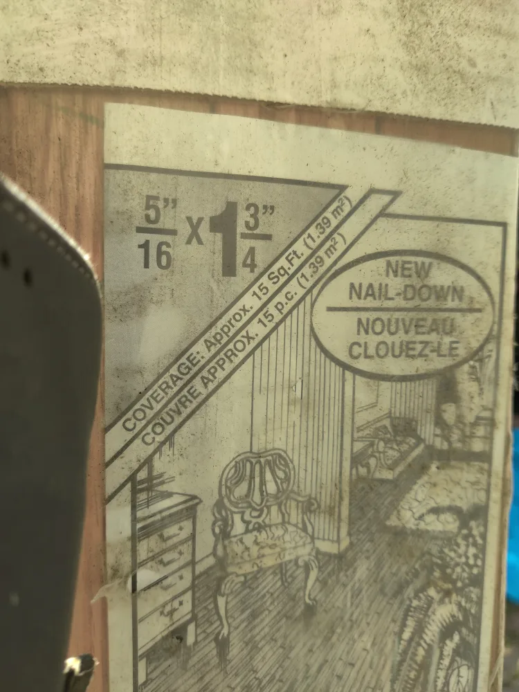 NEW Hardwood Oak flooring, 2.5 boxes image indicator(4)