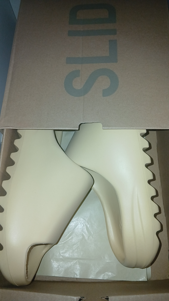 Yeezy Slide Bone (Size 9) - photo 4
