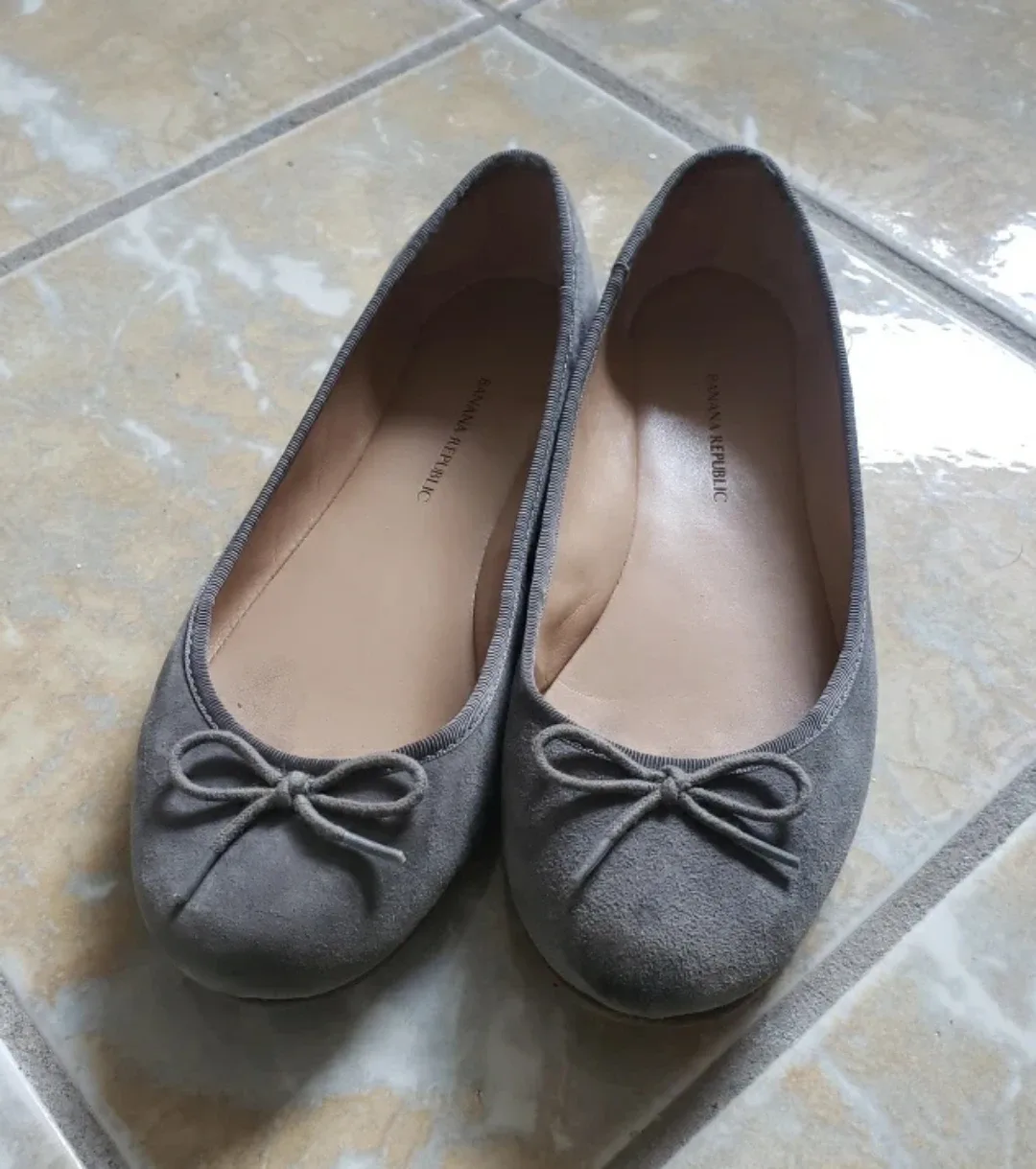 Banana Republic Grey Ballet Flats Size 7 🇨🇦 image indicator(3)