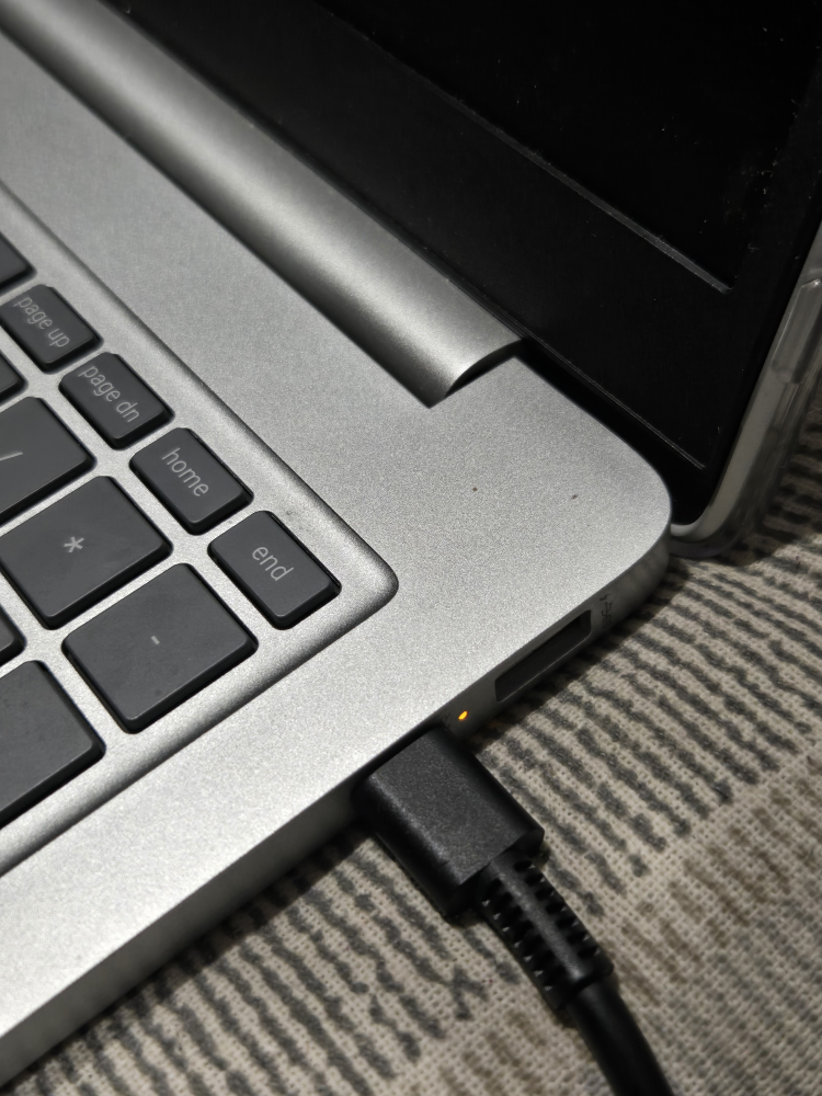 HP Chromebook Laptop - photo 2