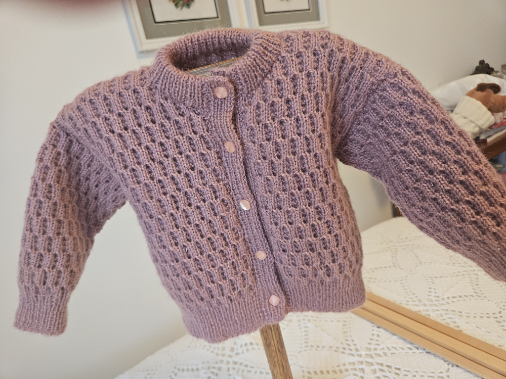 Hand-Knitted Cardigan - dusty rose - photo 3