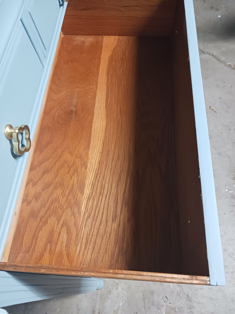 Refinished 5-drawer antique dresser - photo 3