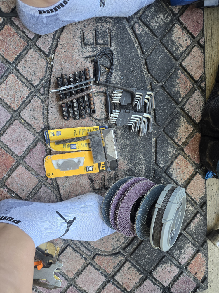 tools - photo 3
