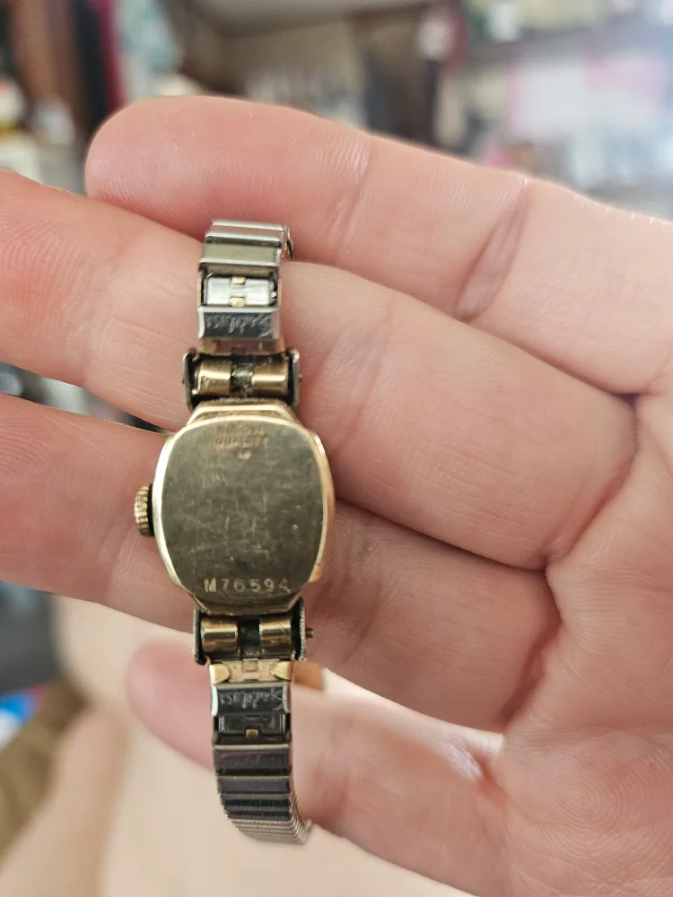 Vintage Bulova 23 Jewels Ladies Watch image indicator(3)