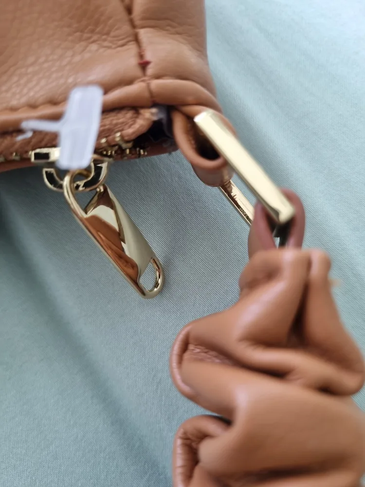 Brown Ruched Handle Shoulder Bag image indicator(3)