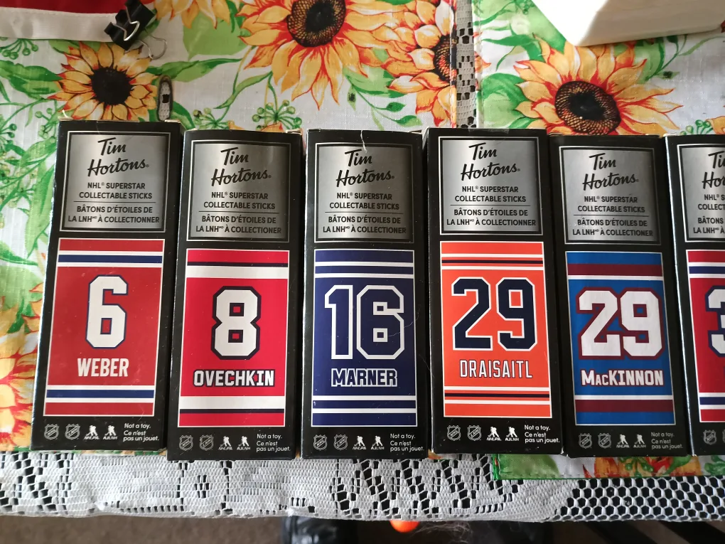 Tim Hortons NHL Collectable Sticks image indicator(5)