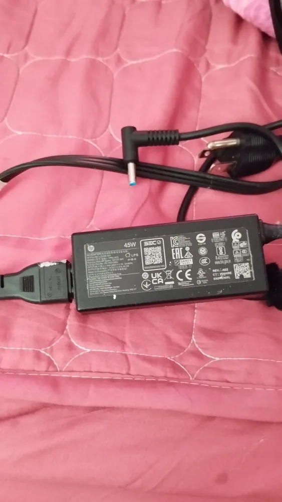 HP 45W AC Adapter Charger thumbnail