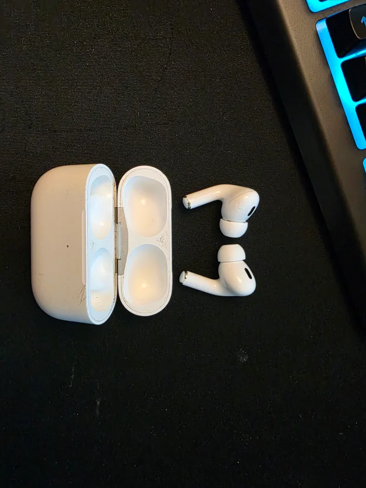 Apple Airpods Pro (2nd Generation) thumbnail