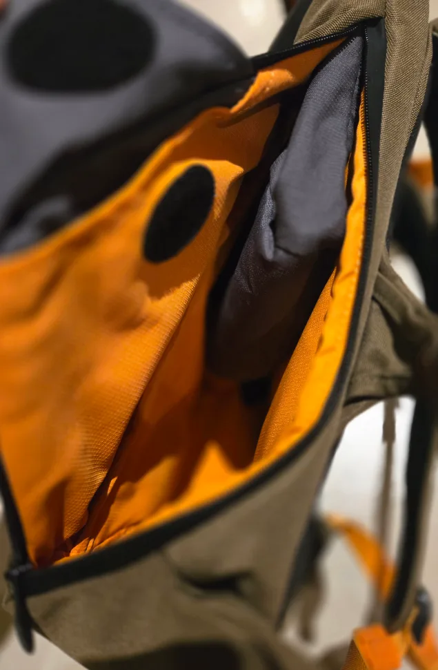 Crumpler Roll Top Backpack image indicator(4)