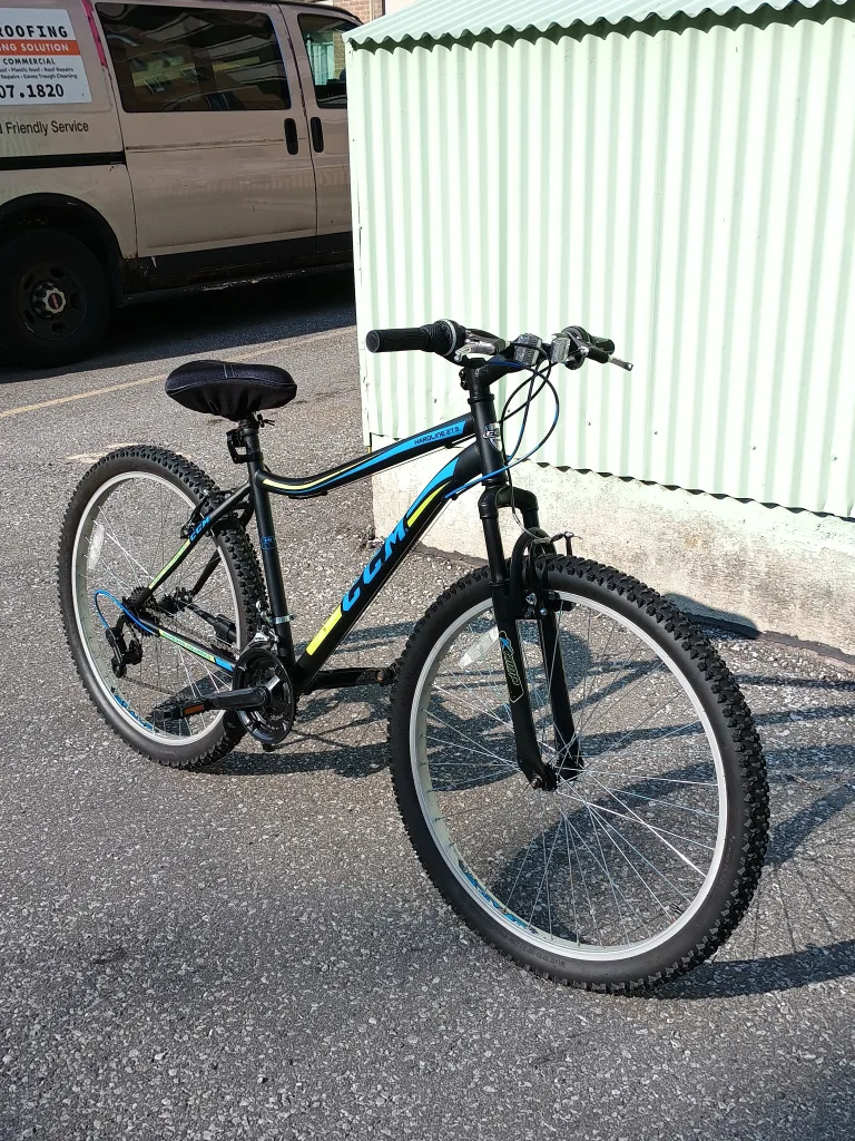 CCM HARD-LINE 27.5 EXCELLENT CONDITION thumbnail