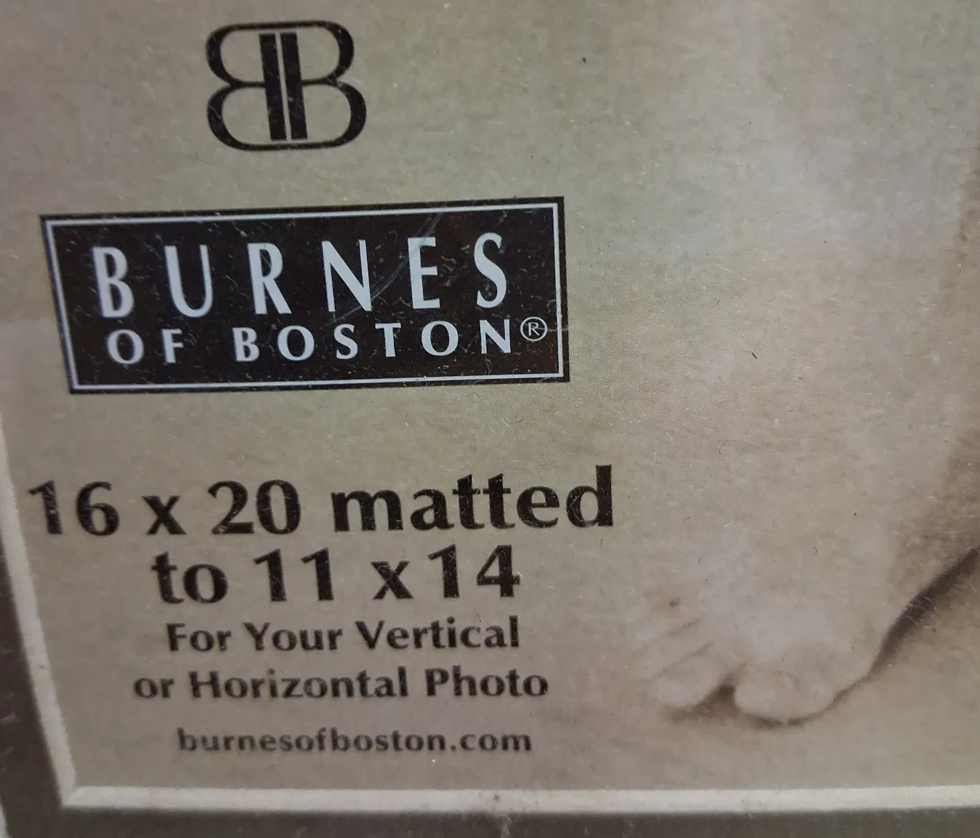 🇨🇦Burnes of Boston 16x20 Matted Picture Frame image indicator(2)