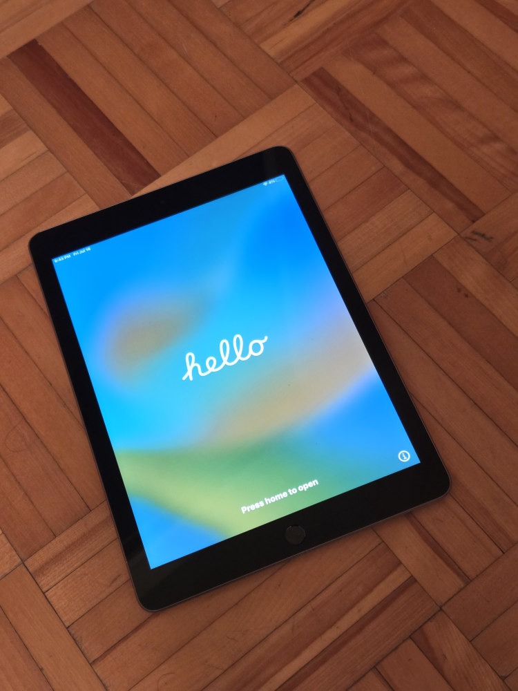 Apple iPad 6th Generation