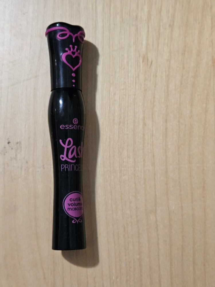 Essence Lash Princess Curl & Volume Mascara thumbnail
