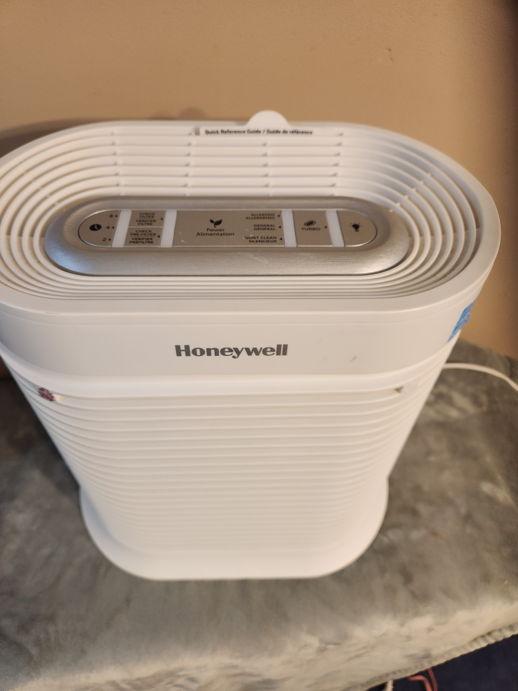 Honeywell Air Purifier - photo 2