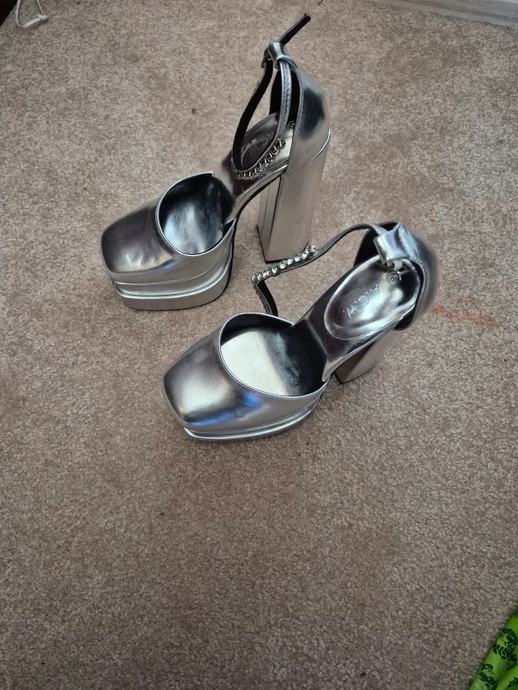 Silver Platform Heels - Size 6 thumbnail