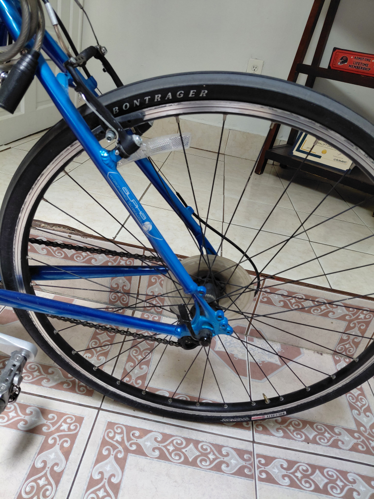 Trek 7.3 FX Blue Hybrid Bike - photo 3