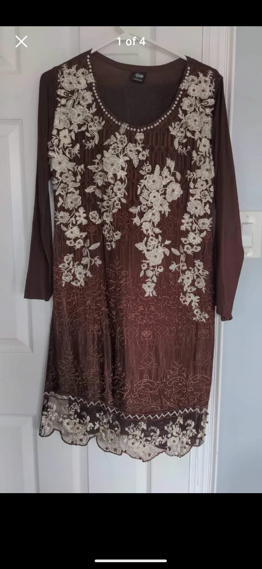 Pakistani Salwar kameez thumbnail