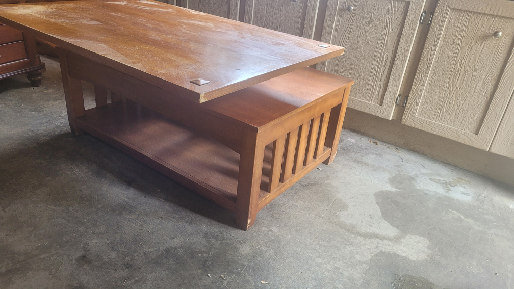 Wooden Coffee Table - photo 2