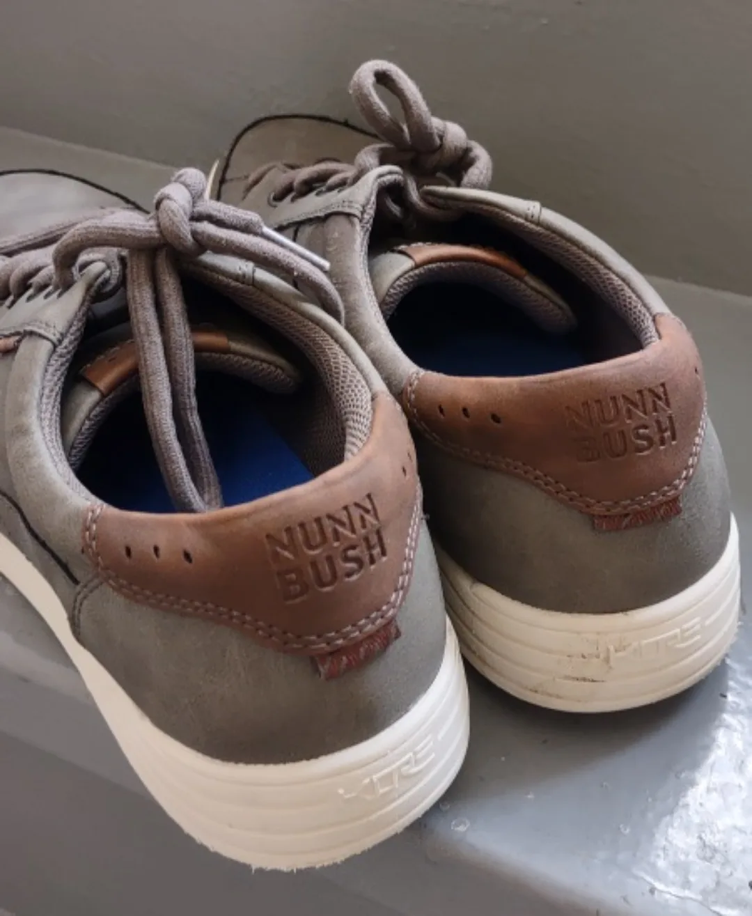 Nunn Bush Men's Size US 9.5 Grey Casual Shoes image indicator(2)