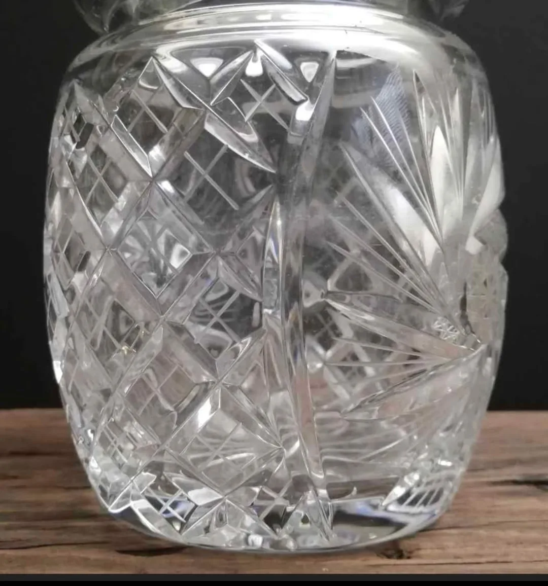 Pinwheel Crystal Vase ~ Wide Mouth Flower Vase image indicator(9)