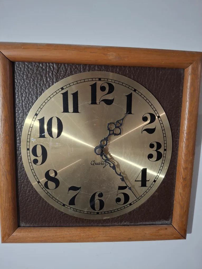 Quartz Wall Clock 🇨🇦 thumbnail