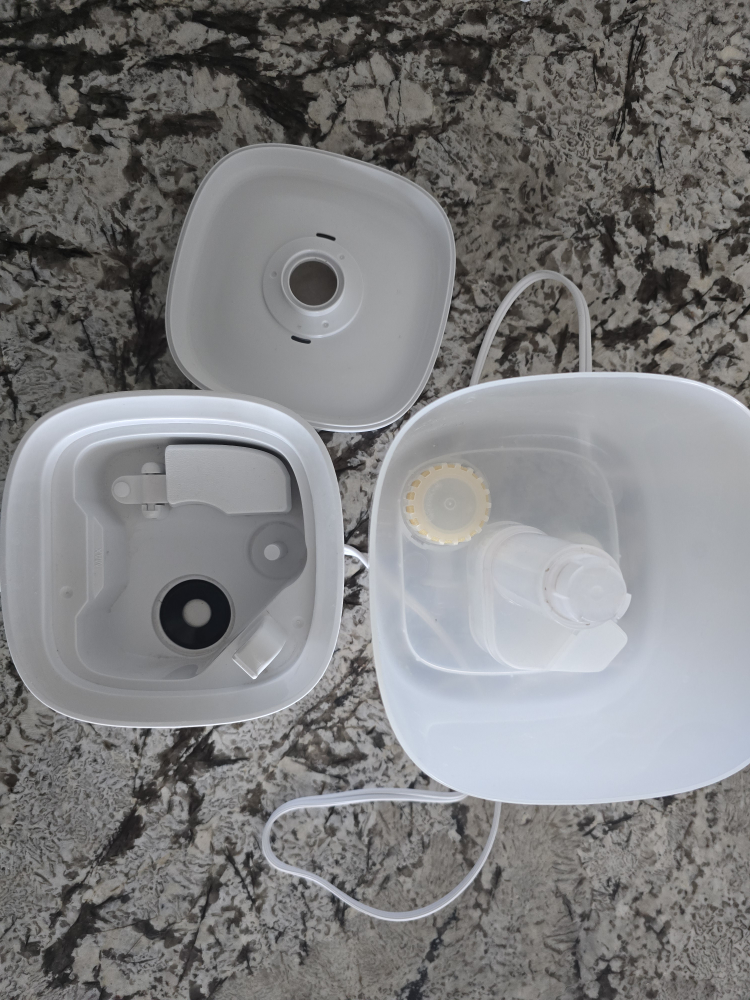 Small Levoit Humidifier - photo 2