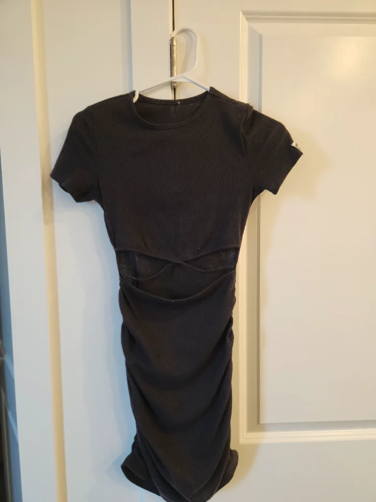 5 Dresses for Sale $10-$15 each thumbnail
