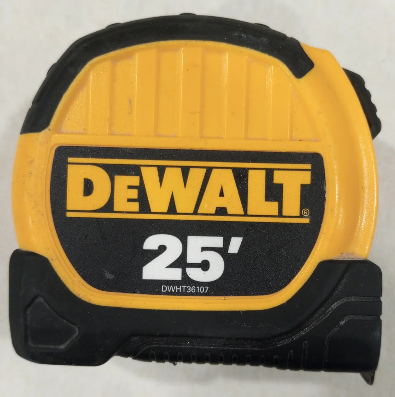 DeWalt 25' Tape Measure - DWHT36107 thumbnail