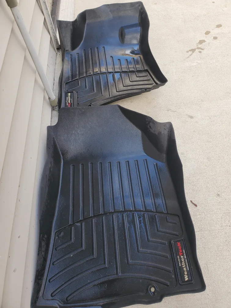 Nissan Altima WeatherTech Floor Mats - Black thumbnail