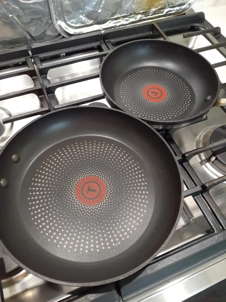 T-fal Nonstick Fry Pans - Set of 2 thumbnail
