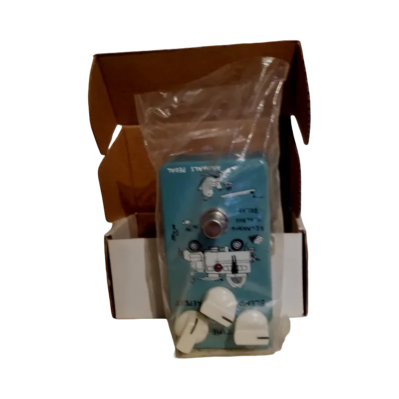 Walrus Audio Animals Relaxing Re-Amp Delay Pedal thumbnail