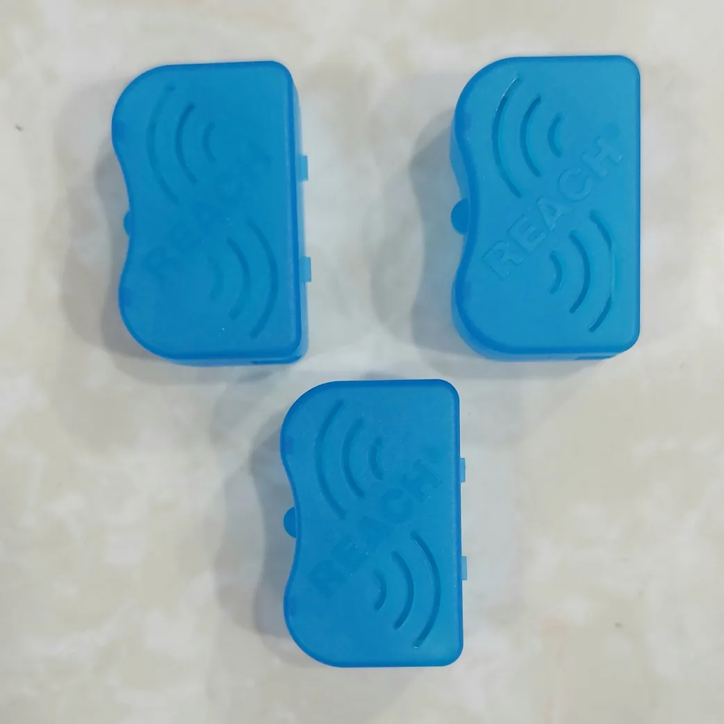 FREE toothbrush covers 🇨🇦 thumbnail