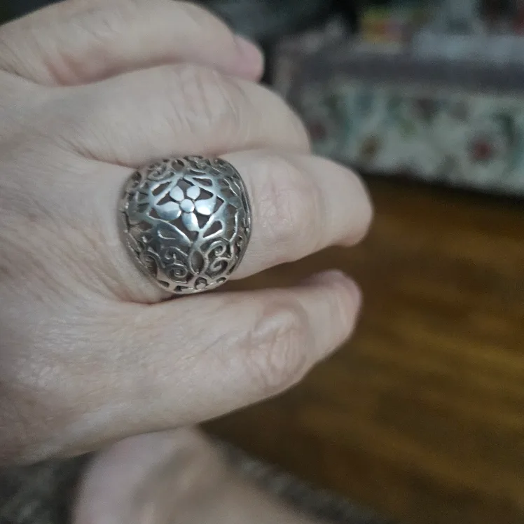 sterling silver 925 filigree lady's  ring. thumbnail