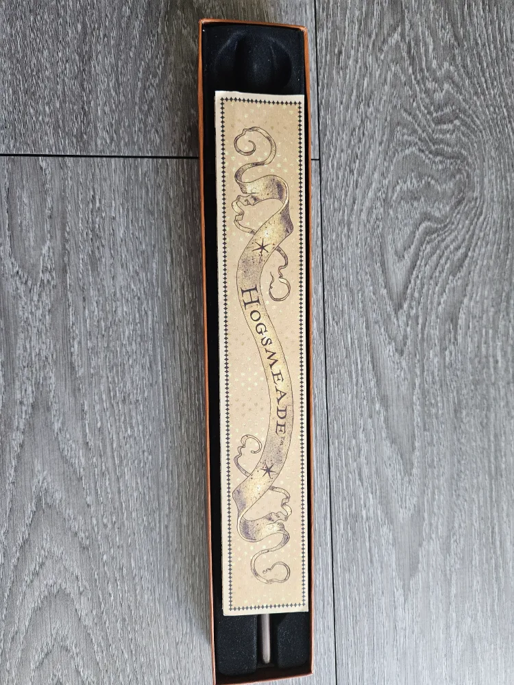 Harry Potter Wand with Box(Univercial studio interactive) image indicator(3)