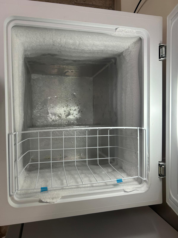 Insignia Chest Freezer - White - photo 4