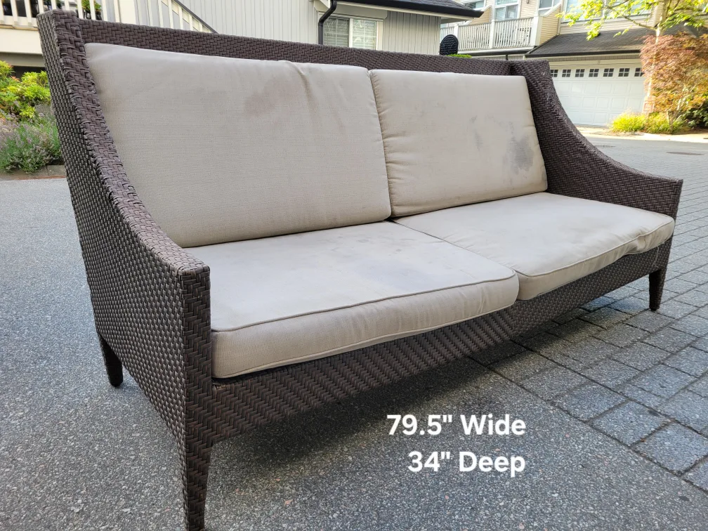 Outdoor / Patio Wicker Sofa Couch. thumbnail