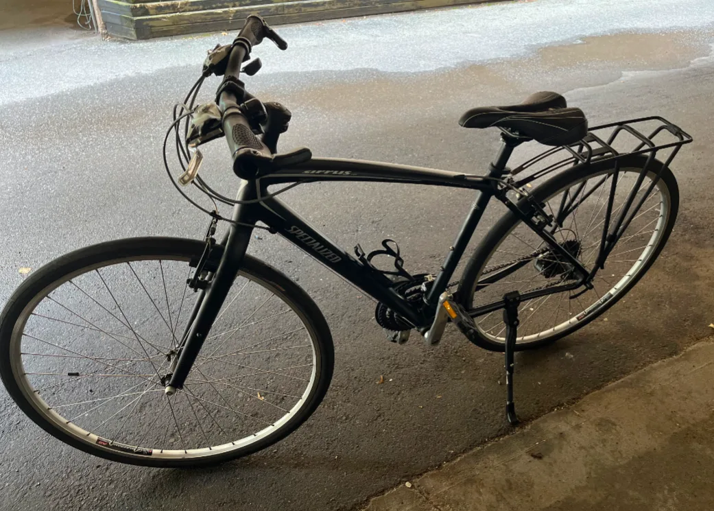 🚴 Specialized Sirrus Sport Mens Bike image indicator(2)