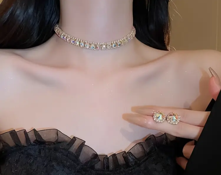 Necklace & Earrings Set - Sparkly